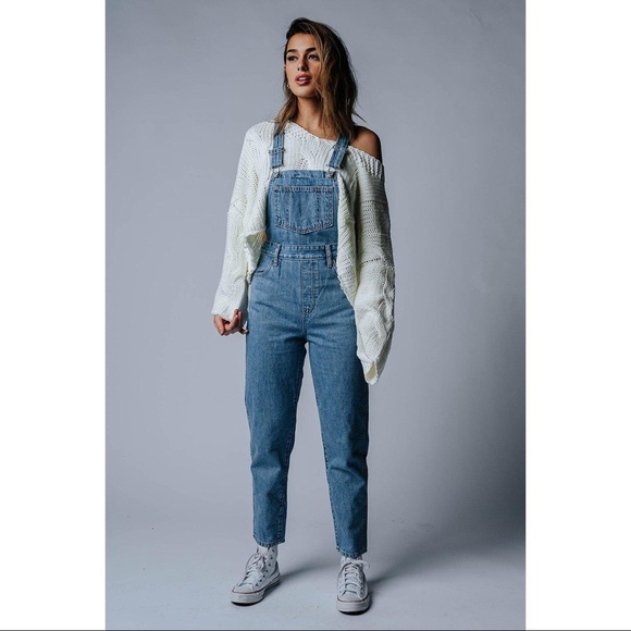 NWT Levi's Tapered Overalls - Picture 3 of 5